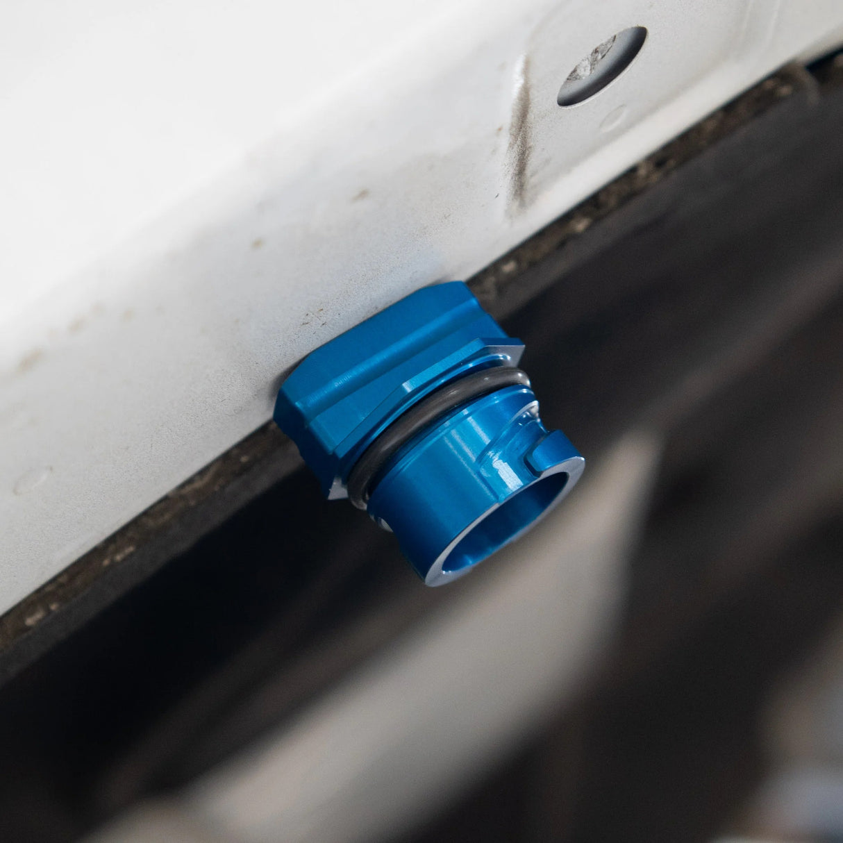 DmaxStore Billet Aluminum DEF Cap 2011–2019 LML L5P Duramax Silverado Sierra HD