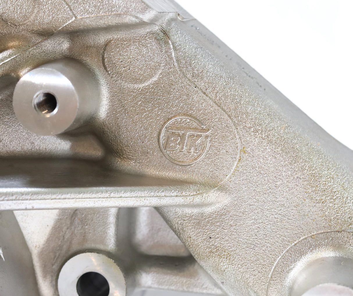 GM 12637105 Water Pump 6.6L Duramax LBZ LMM LML Diesel ACDelco 251-748 OEM