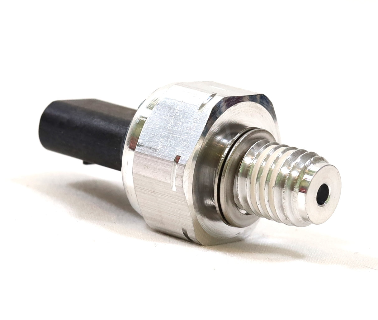 Genuine GM 12727099 Engine Oil Pressure Sensor 2017–2025 L5P 6.6L Duramax Diesel