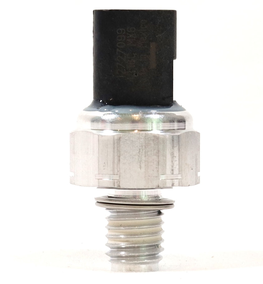 Genuine GM 12727099 Engine Oil Pressure Sensor 2017–2025 L5P 6.6L Duramax Diesel