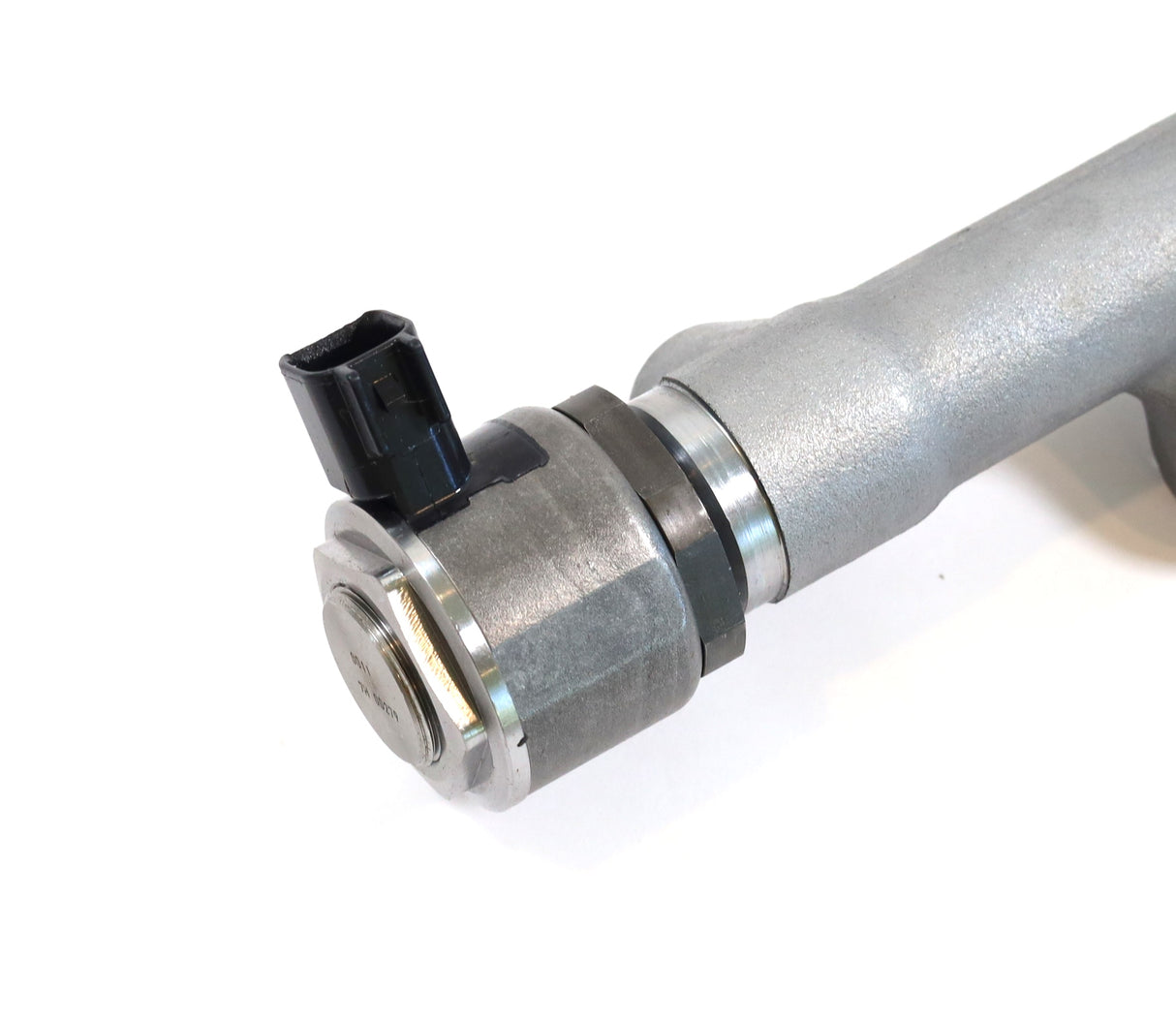 GM 12686810 LH Driver Side High Pressure Fuel Rail For 2017–2025 L5P Duramax