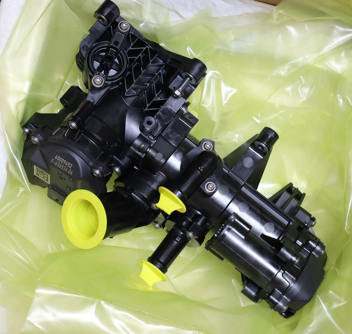 2023-2025 Silverado Sierra LZ0 Duramax Engine Coolant Flow Control Valve OEM GM 40009452