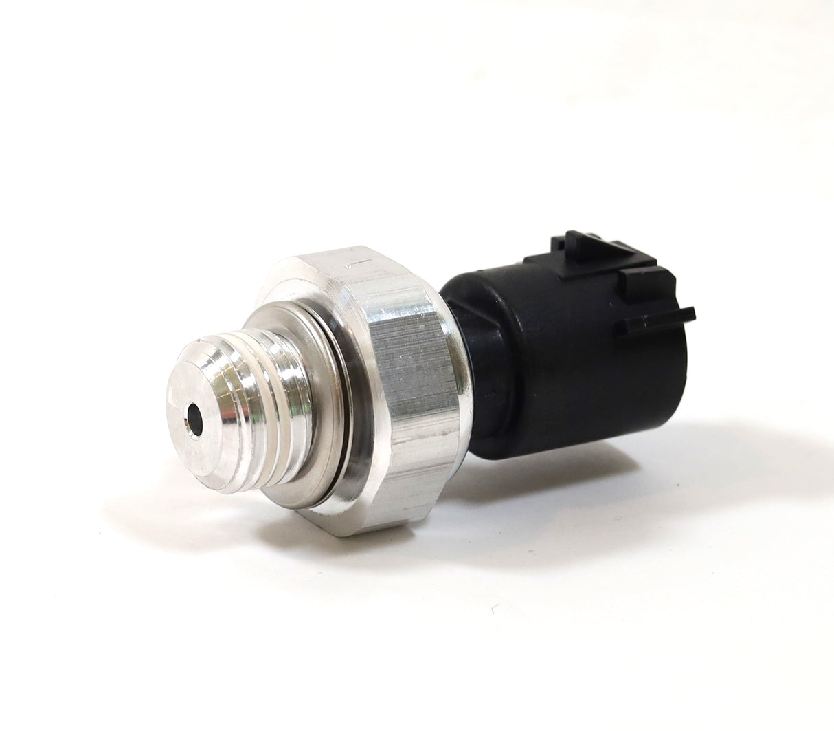 GM 12673134 Engine Oil Pressure Sensor 2011-2016 Silverado Sierra LML Duramax