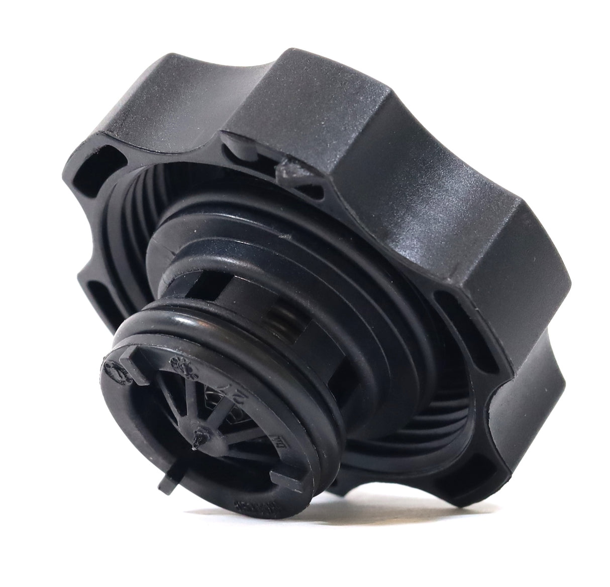GM 13545896 / RC124 Coolant Reservoir Cap LMM / L5P / LM2 / LZ0 Duramax