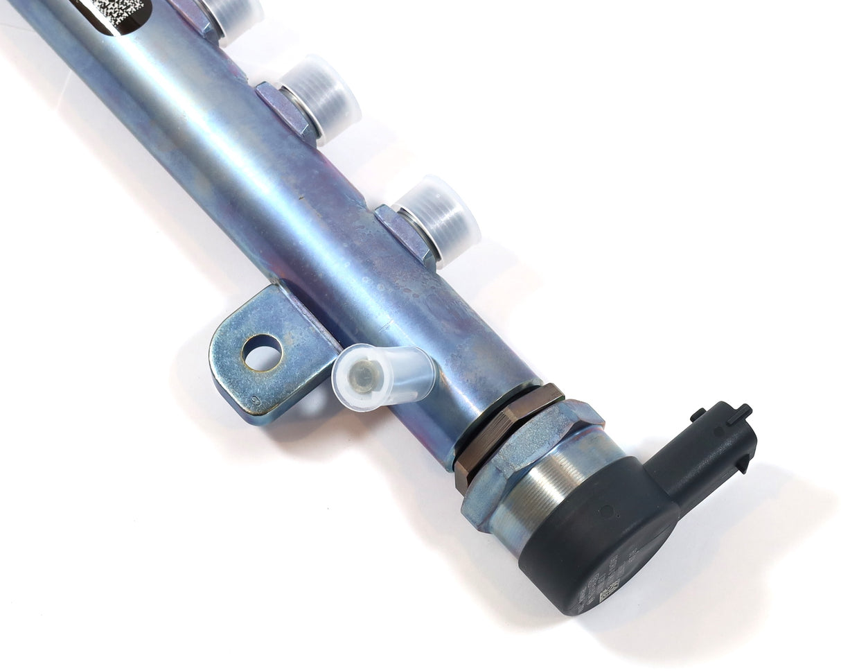 Genuine OEM GM 12651989 BOSCH High Pressure Fuel Rail LH 2011–2016 LML Duramax