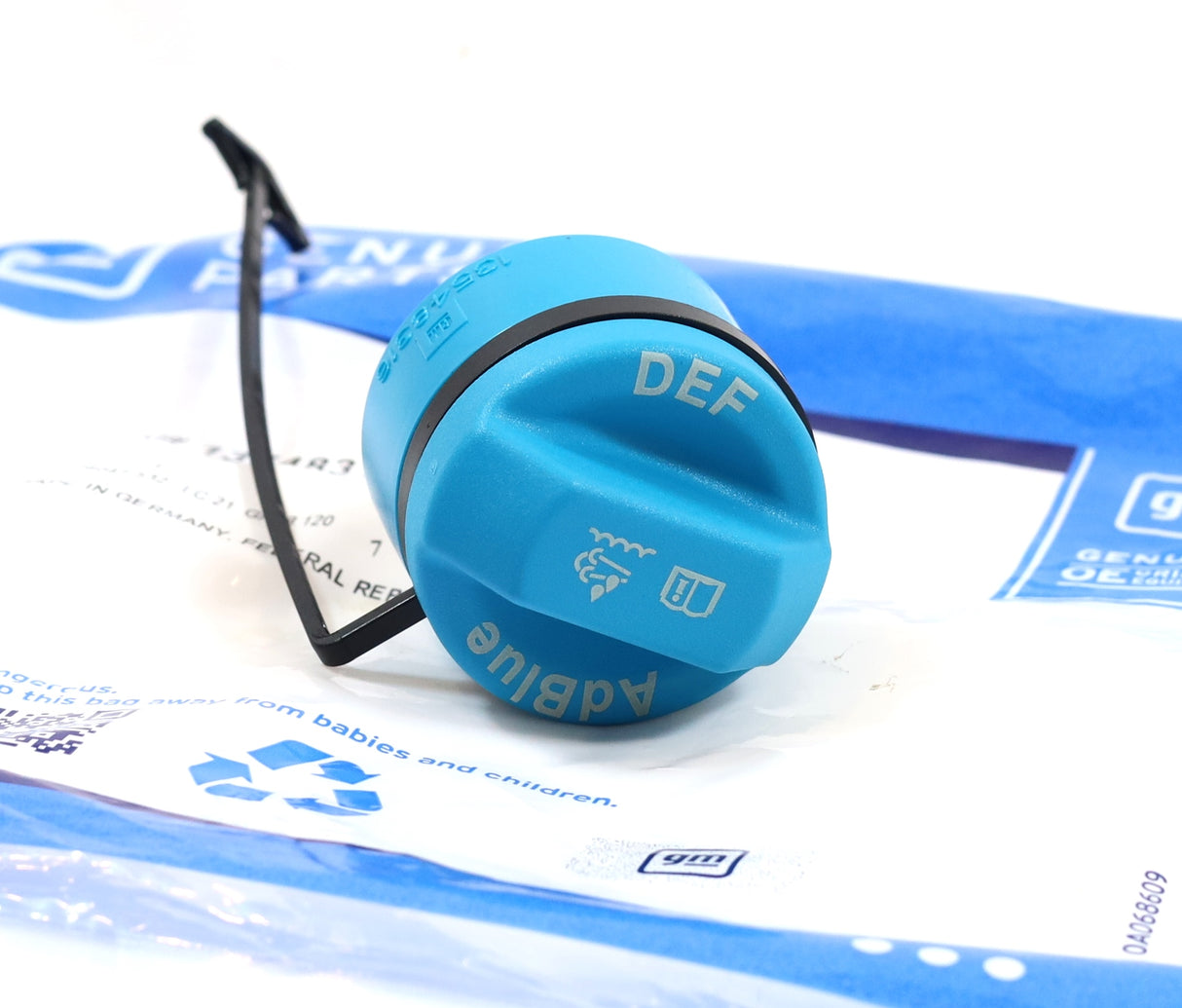 Genuine GM 13548316 Diesel Exhaust Fluid DEF Cap 2020-2026 L5P LM2 LZ0 LWN Duramax
