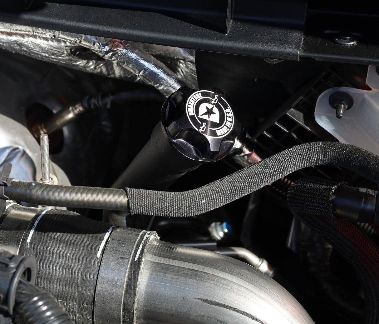 DmaxStore Billet Aluminum Engine Oil Cap 2001–2026 Duramax LB7 LLY LBZ LMM LML L5P