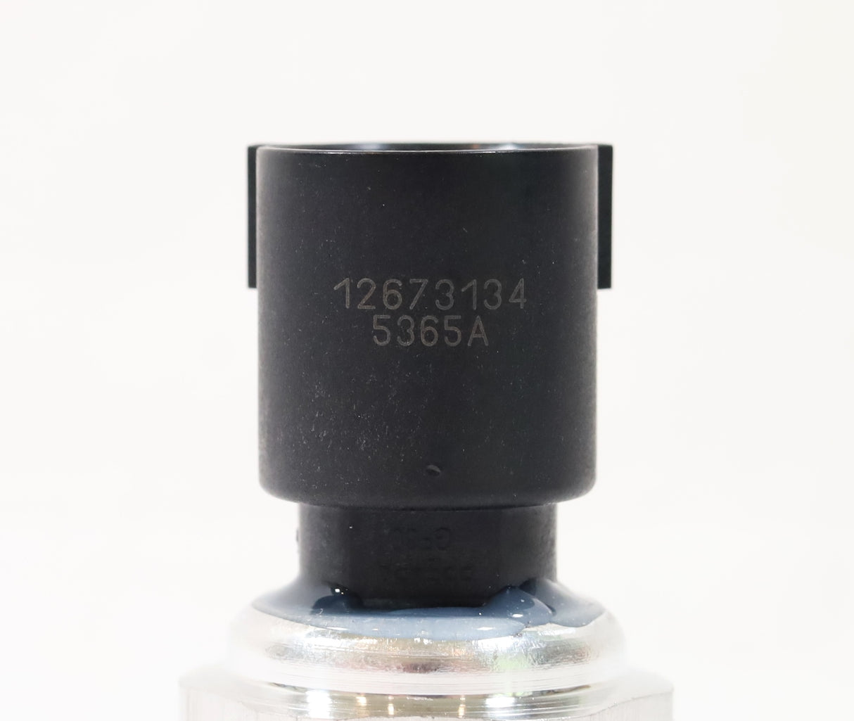 GM 12673134 Engine Oil Pressure Sensor 2011-2016 Silverado Sierra LML Duramax