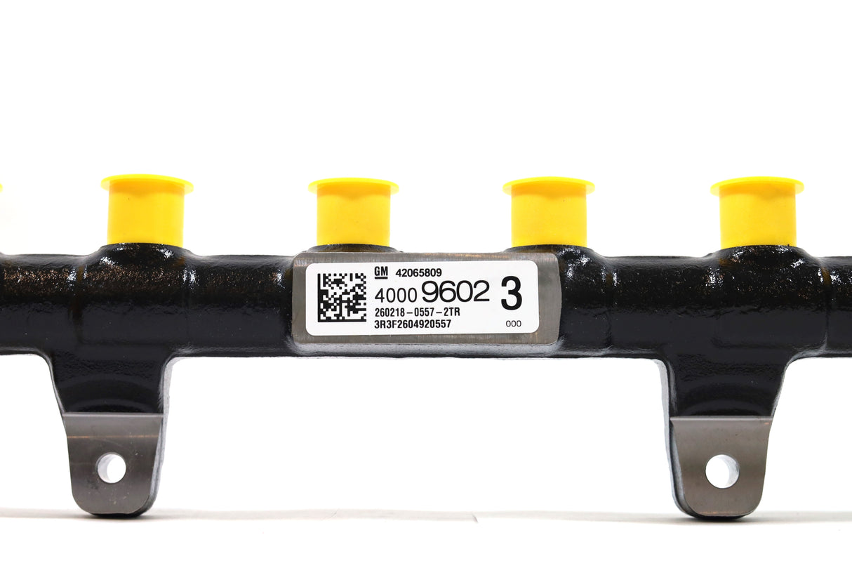 GM 40009602 Fuel Rail with Sensors 2023–2026 3.0L LZ0 Duramax Silverado Sierra